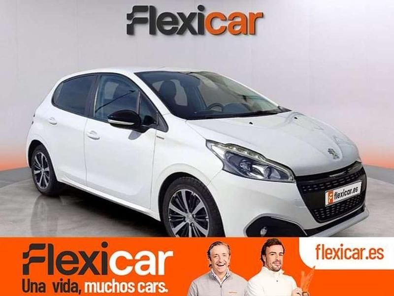Blanco Usado 2017 Peugeot 208 Style Utilitario | 8490 € (Buen precio) - Imagen 1/4