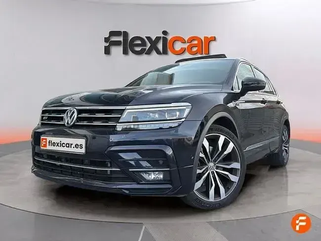 Usado VW Tiguan Sportline 190 CV (139 kW) 2019 Negro SUV