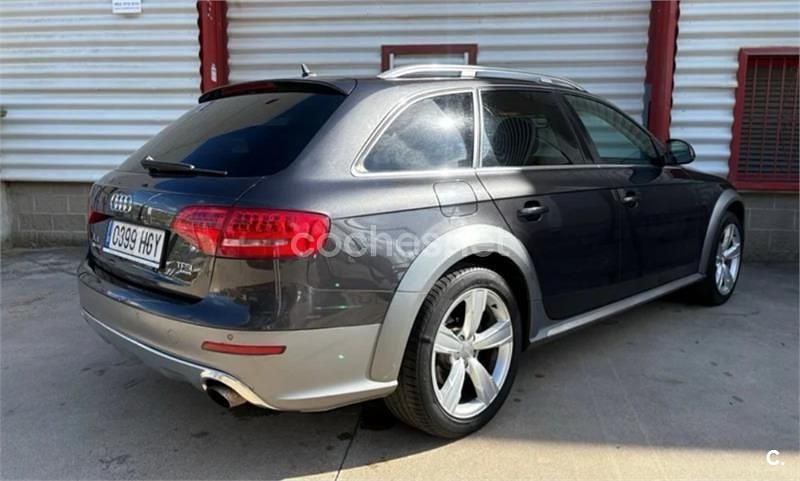 Usado Audi A4 Allroad 211 CV (155 kW) 2011 Negro Familiar