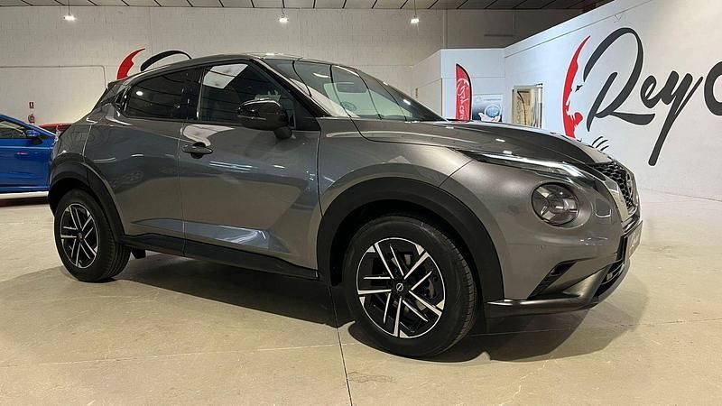 Usado Nissan Juke N-Connecta 114 CV (83 kW) 2024 Gris SUV