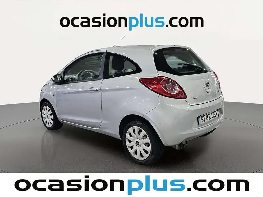 Usado Ford Ka Titanium 75 CV (55 kW) 2009 Gris Utilitario
