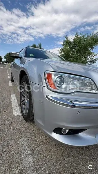 Usado Lancia Thema Platinum 190 CV (139 kW) 2013 Gris / plata Berlina