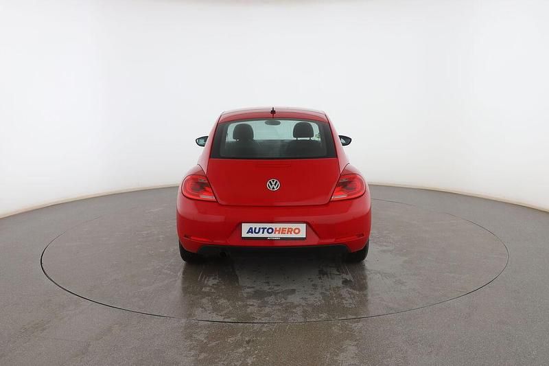 Usado VW Beetle 105 CV (77 kW) 2015 Rojo Berlina