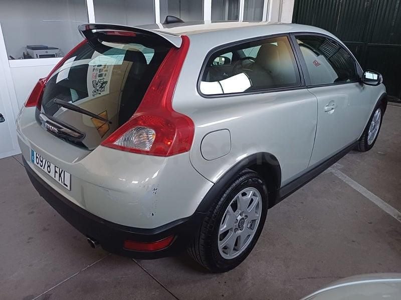 Usado Volvo C30 Summum 180 CV (132 kW) 2007 Beige Utilitario