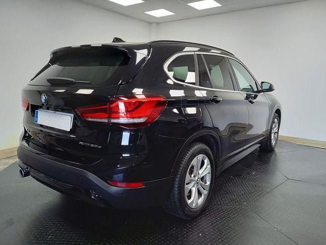Usado BMW X1 Comfort Edition 220 CV (161 kW) 2021 Negro SUV