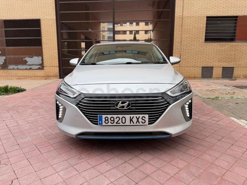 Usado Hyundai Ioniq 141 CV (103 kW) 2019 Gris / plata Utilitario