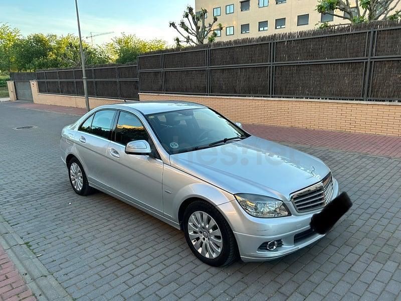 Usado Mercedes C220 Avantgarde 170 CV (125 kW) 2009 Gris / plata Berlina