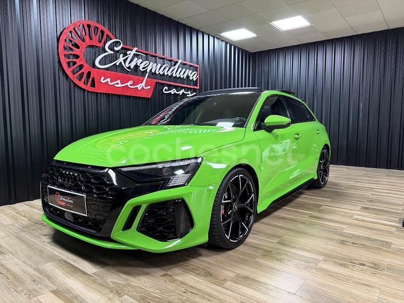 Verde Usado 2023 Audi RS3 Berlina | 56.990 € (Super precio) - Imagen 1/4