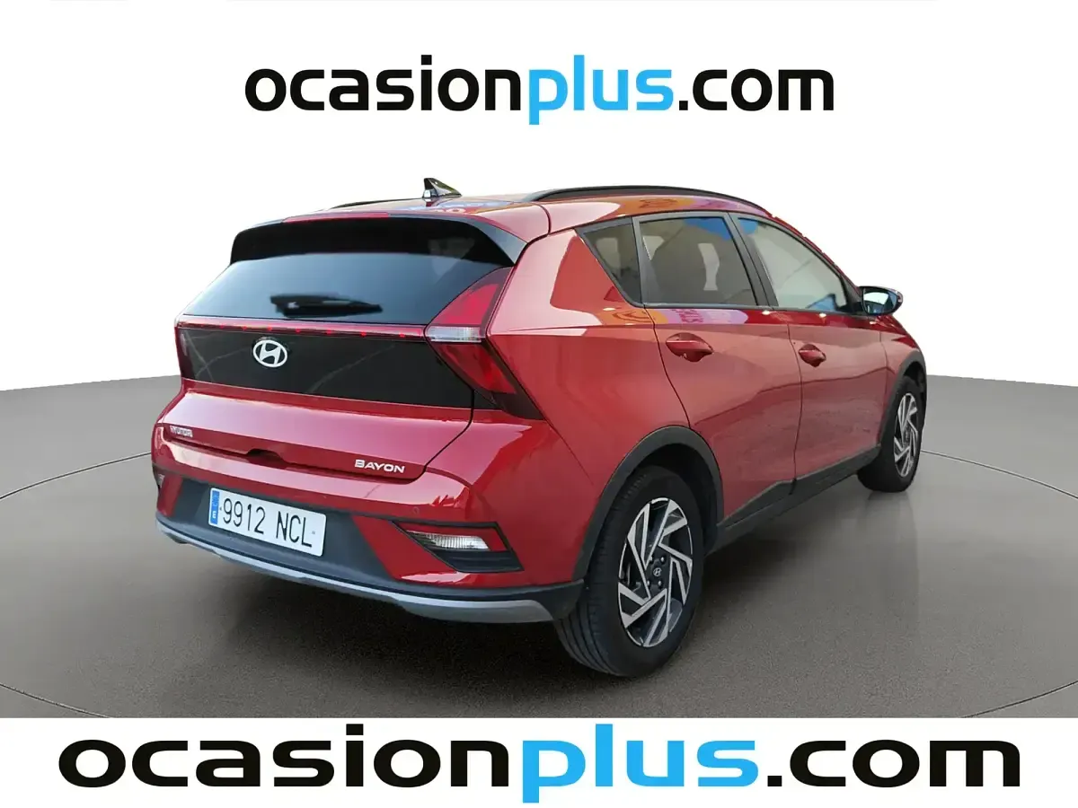 Usado Hyundai Bayon 79 CV (58 kW) 2025 Rojo SUV