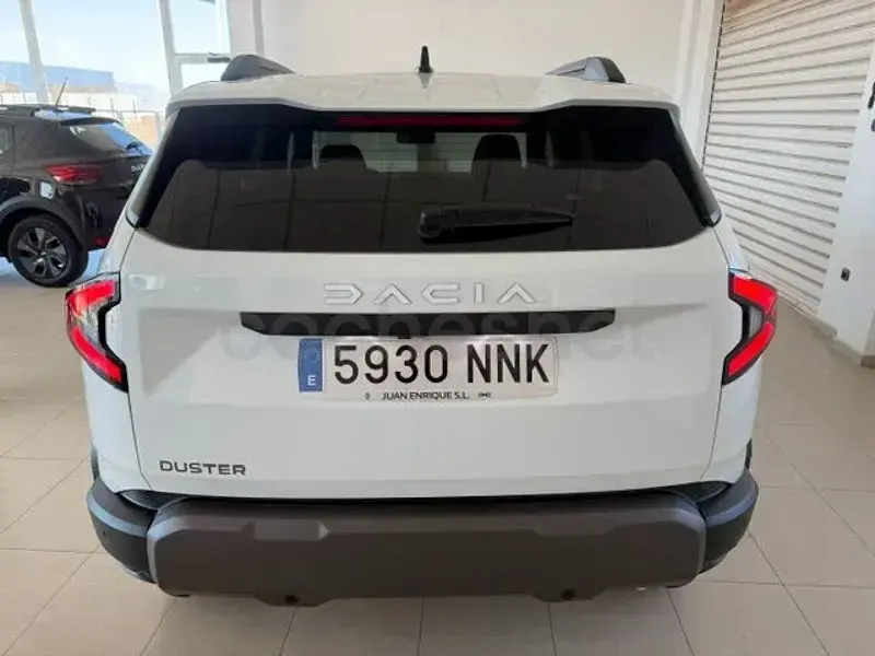 Usado Dacia Duster Extreme 130 CV (95 kW) 2024 Blanco SUV