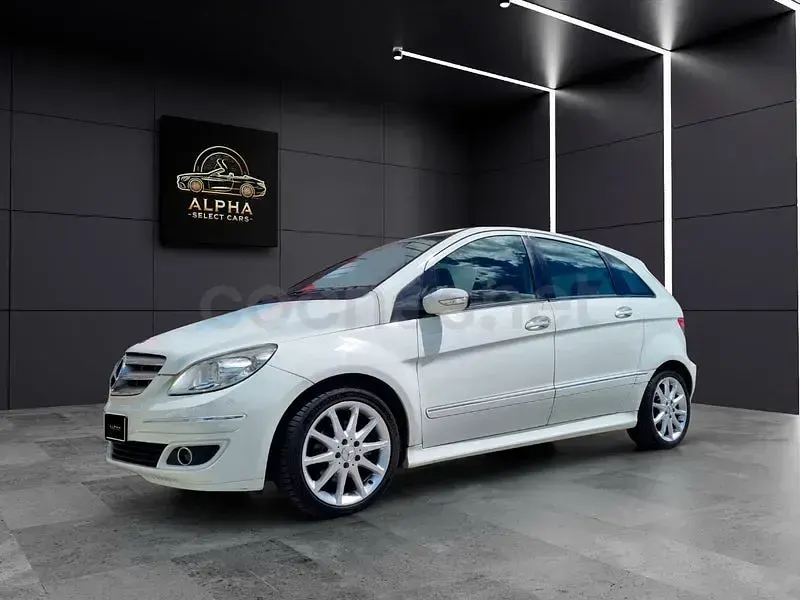 Usado Mercedes B200 140 CV (102 kW) 2006 Blanco Monovolumen