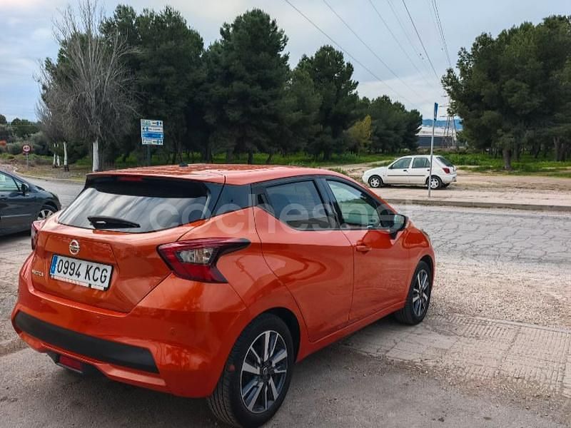 Usado Nissan Micra Acenta 71 CV (52 kW) 2017 Naranja Utilitario