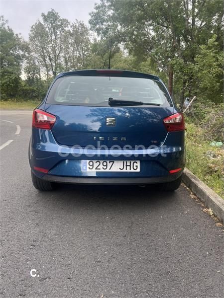 Usado Seat Ibiza CONNECT 90 CV (66 kW) 2015 Azul Berlina