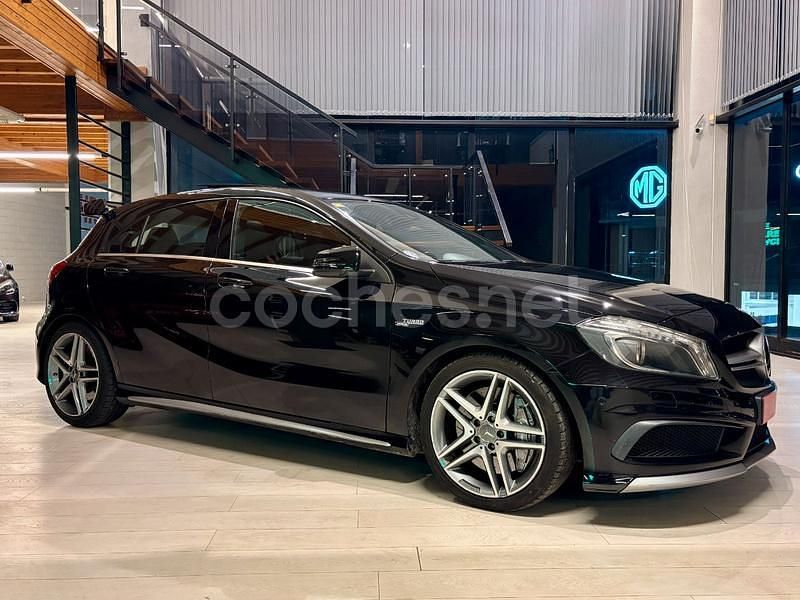 Negro Usado 2015 Mercedes A45 AMG AMG Berlina | 24.490 € (Buen precio) - Imagen 1/4