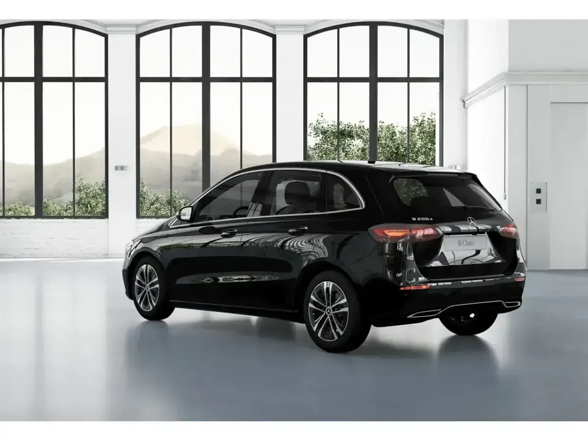 Nuevo Mercedes B200 150 CV (110 kW) 2025 Negro Utilitario