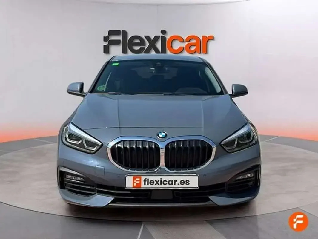 Usado BMW 118 143 CV (105 kW) 2019 Gris Utilitario