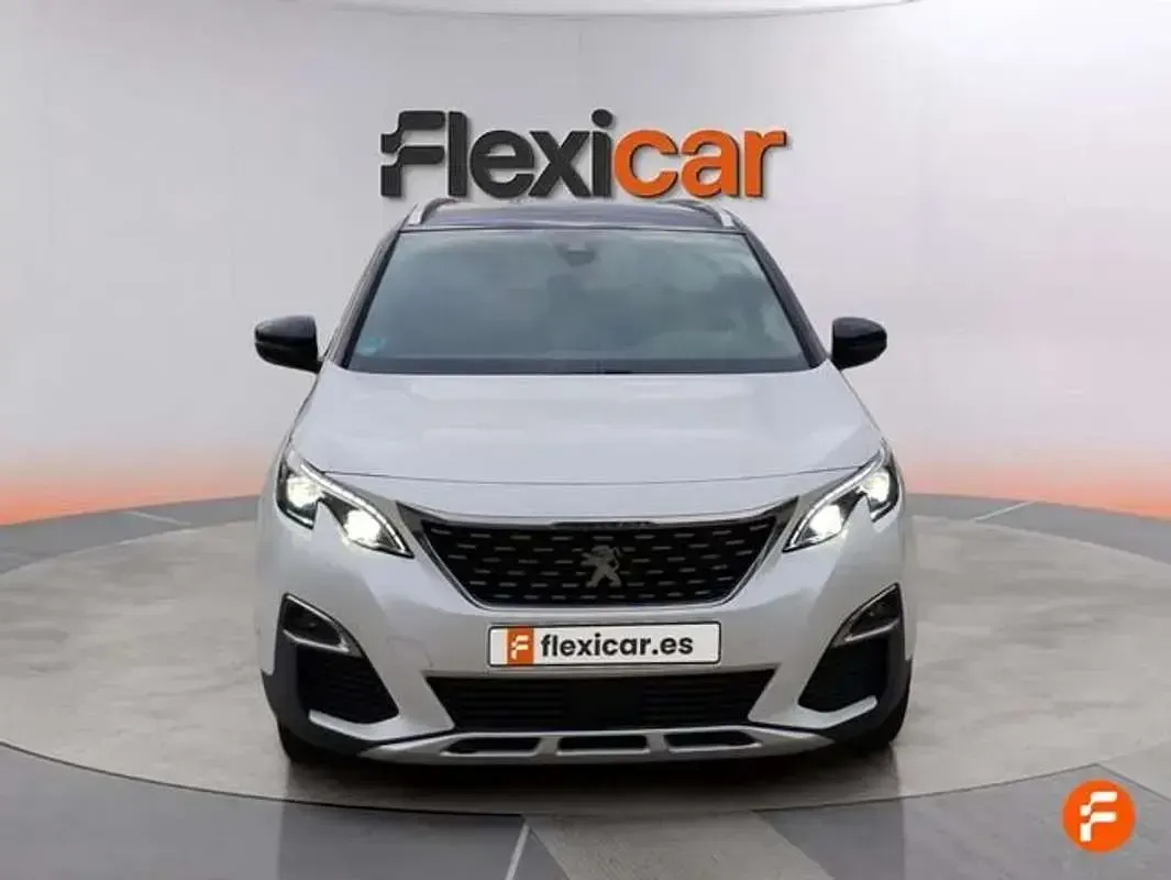 Usado Peugeot 5008 GT-line 131 CV (96 kW) 2018 Blanco SUV