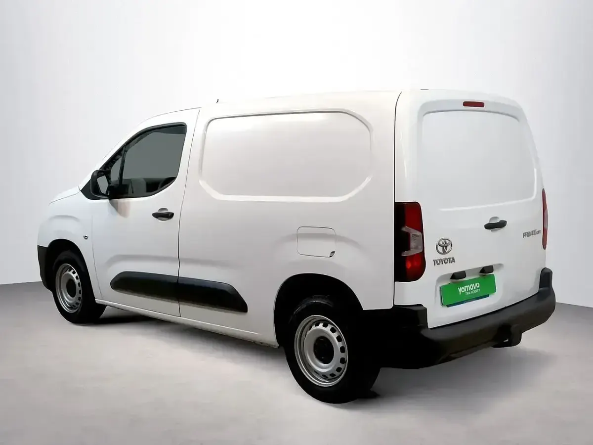 Usado Toyota Proace City City 103 CV (75 kW) 2021 Blanco Monovolumen
