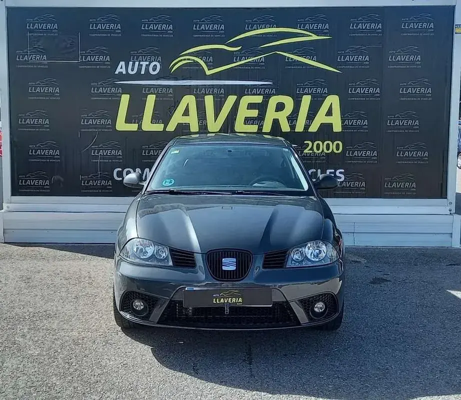 Usado Seat Ibiza 86 CV (63 kW) 2006 Negro Utilitario