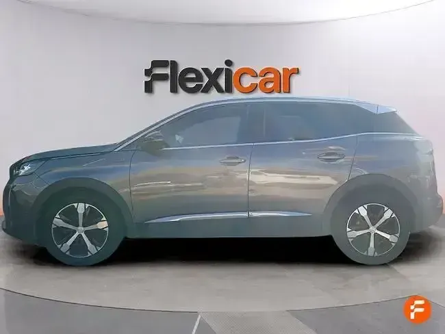 Usado Peugeot 3008 GT 130 CV (95 kW) 2021 Verde SUV