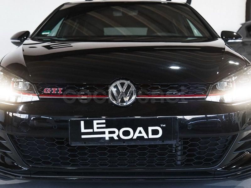 Usado VW Golf VIII GTI 245 CV (180 kW) 2020 Negro Berlina