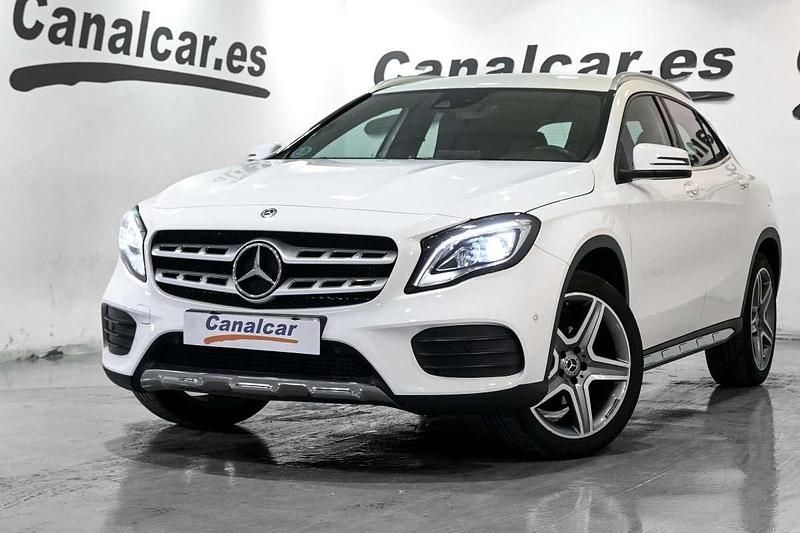 Blanco Usado 2018 Mercedes GLA180 SUV | 18.349 € (Buen precio) - Imagen 1/4