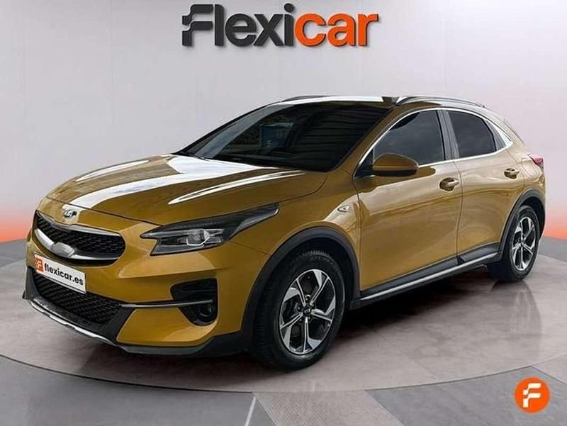Usado Kia XCeed 120 CV (88 kW) 2020 Amarillo SUV