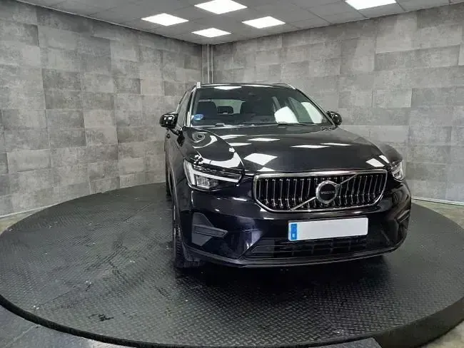 Usado Volvo XC40 Core 211 CV (155 kW) 2023 Negro SUV