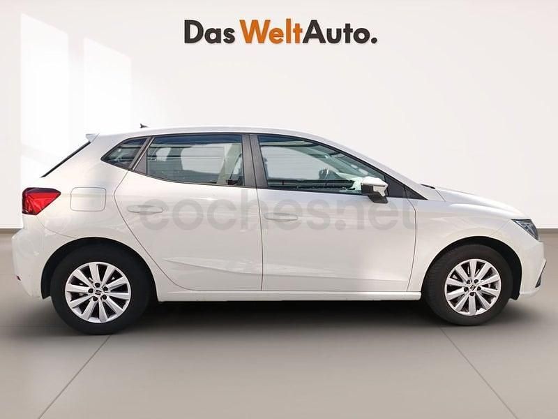 Usado Seat Ibiza Style 110 CV (80 kW) 2022 Blanco Utilitario