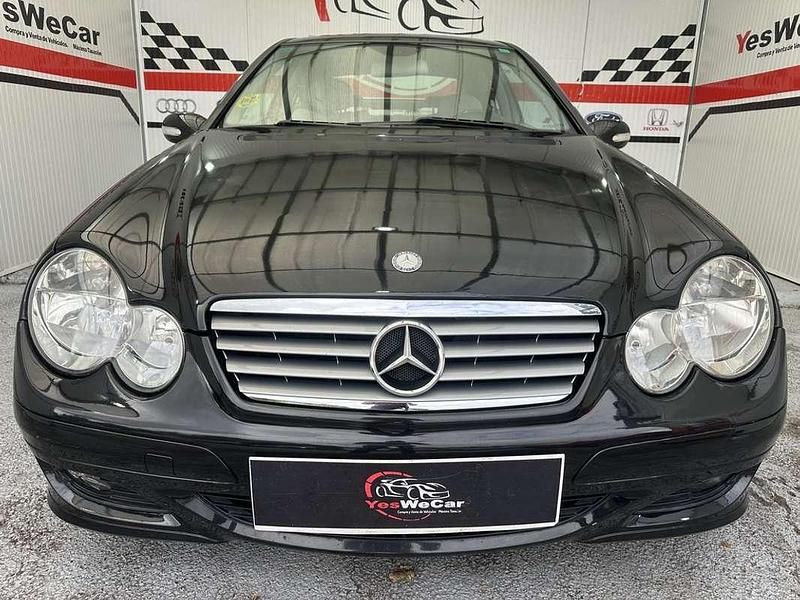 Usado Mercedes C180 Sport Edition 143 CV (105 kW) 2005 Negro Coupe
