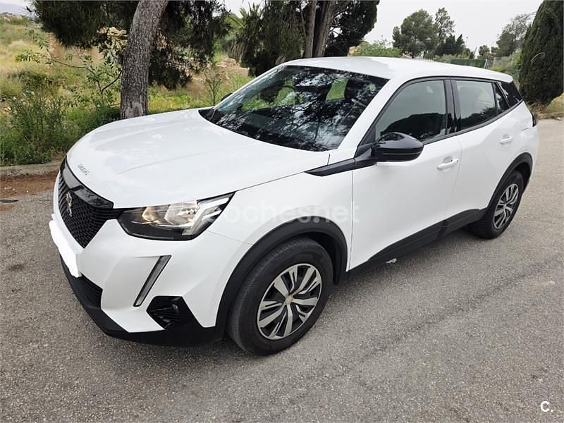 Usado Peugeot 2008 Active 110 CV (80 kW) 2022 Blanco SUV