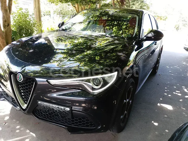 Usado Alfa Romeo Stelvio Super 200 CV (147 kW) 2018 Negro SUV