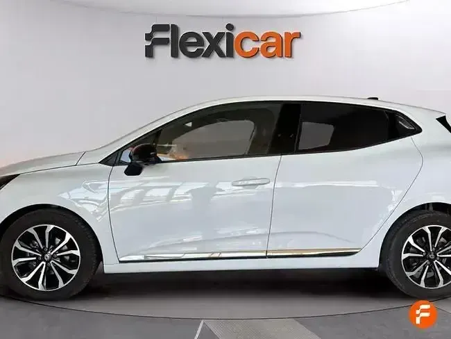 Usado Renault Clio Techno 90 CV (66 kW) 2024 Blanco Utilitario