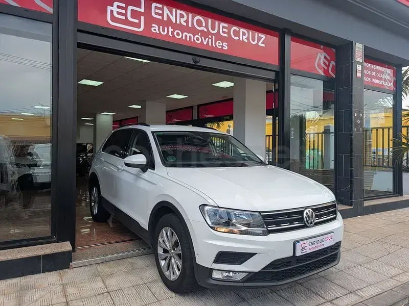 Usado VW Tiguan Edition 125 CV (91 kW) 2017 Blanco SUV