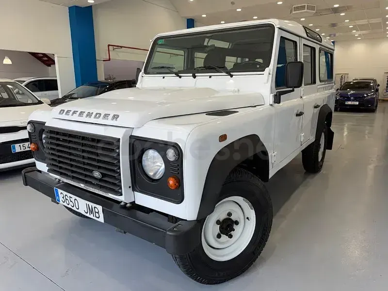 Usado Land Rover Defender 122 HP (89 kW) 2016 Branco Carrinha