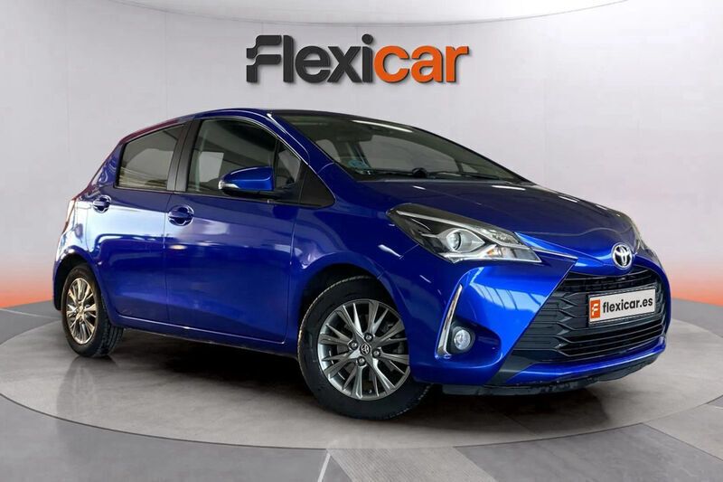 Azul Usado 2017 Toyota Yaris Active Berlina | 9290 € (Buen precio) - Imagen 1/4