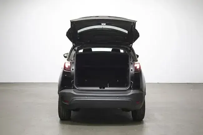Usado Opel Crossland Selective 130 CV (95 kW) 2018 Negro SUV