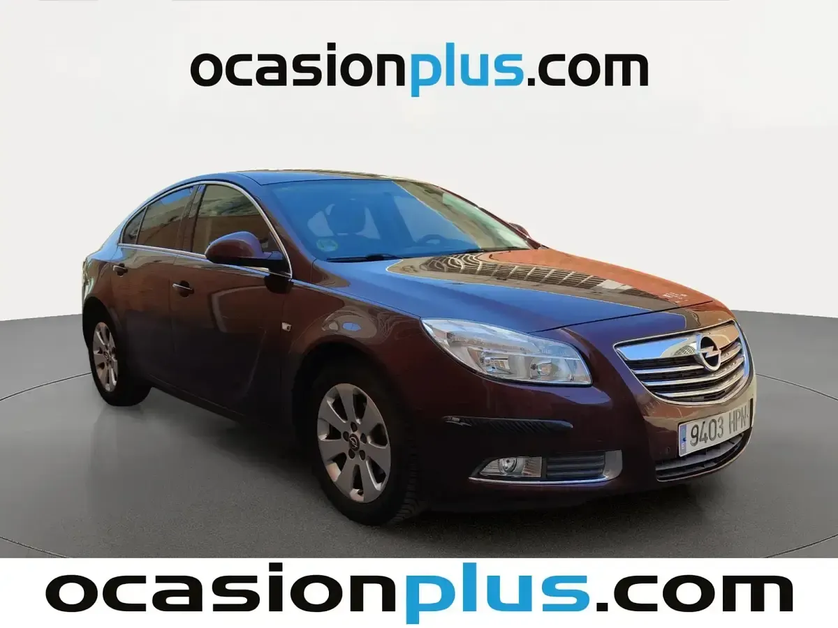 Usado Opel Insignia Selective 131 CV (96 kW) 2013 Rojo Berlina