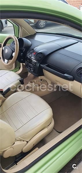 Usado VW New Beetle 105 CV (77 kW) 2005 Verde Utilitario