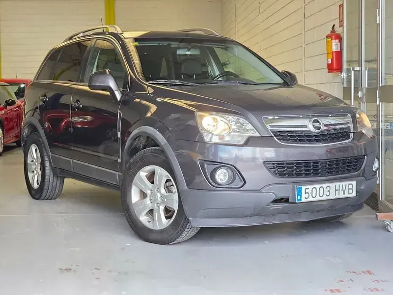 Usado Opel Antara Selective 163 CV (119 kW) 2014 Gris / plata SUV