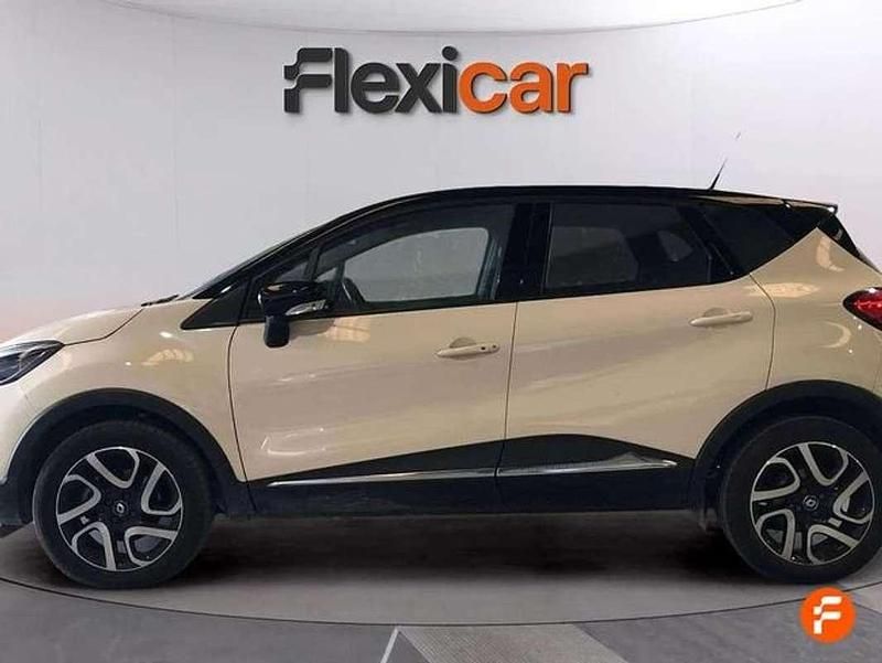Usado Renault Captur Intens 120 HP (88 kW) 2016 Bege SUV