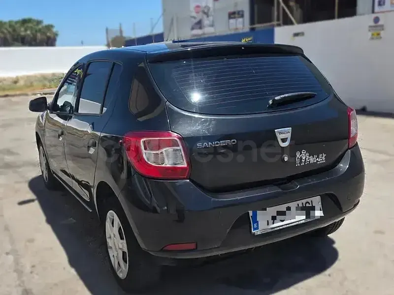 Usado Dacia Sandero Ambiance 75 CV (55 kW) 2013 Negro Berlina