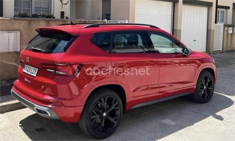 Rojo Usado 2022 Seat Ateca FR SUV | 28.000 € (Un poco caro) - Imagen 1/4
