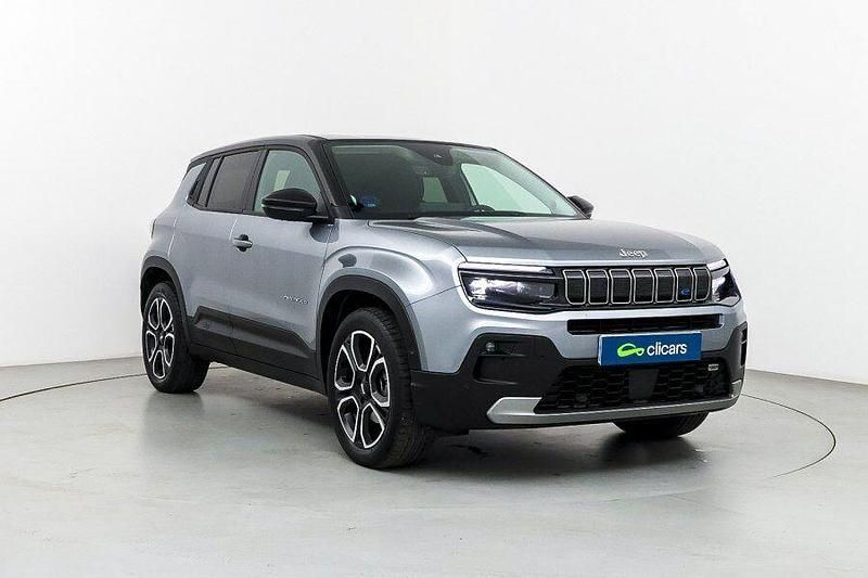 Usado Jeep Avenger EV 114 kW (156 CV) 2023 Gris SUV