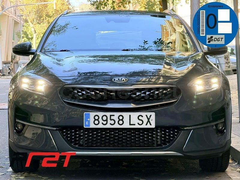 Usado Kia XCeed 141 CV (103 kW) 2021 Gris / plata SUV