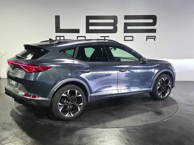 Usado Cupra Formentor VZ 245 CV (180 kW) 2022 Gris / plata SUV