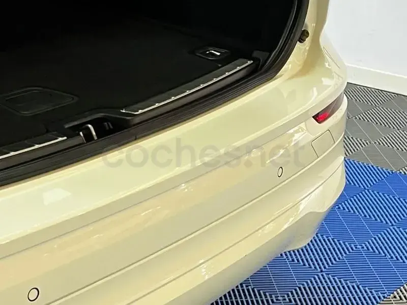 Usado Volvo XC60 197 CV (144 kW) 2022 Blanco SUV