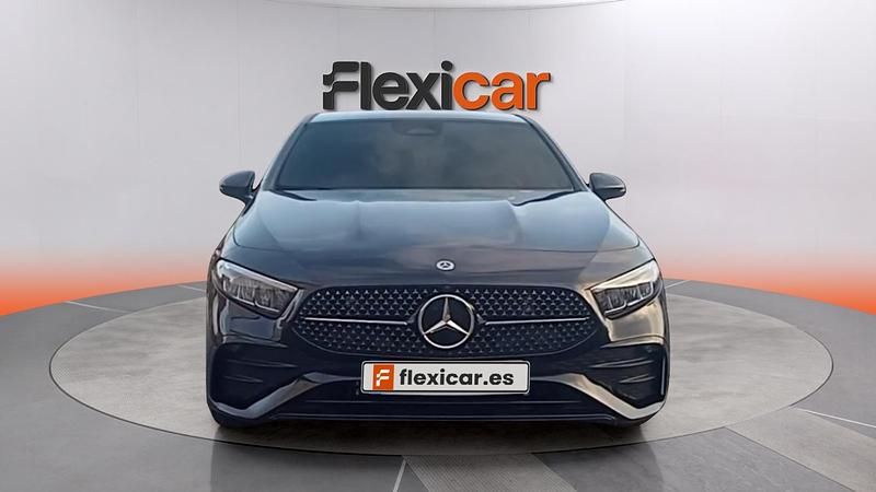Nuevo Mercedes A180 136 CV (100 kW) 2026 Negro Berlina