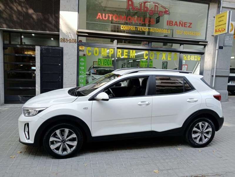Blanco Usado 2024 Kia Stonic SUV | 17.500 € (Precio justo) - Imagen 1/4