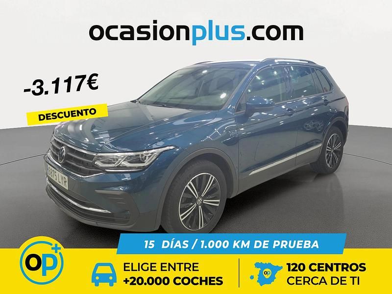 Usado VW Tiguan Life 150 CV (110 kW) 2022 Azul SUV